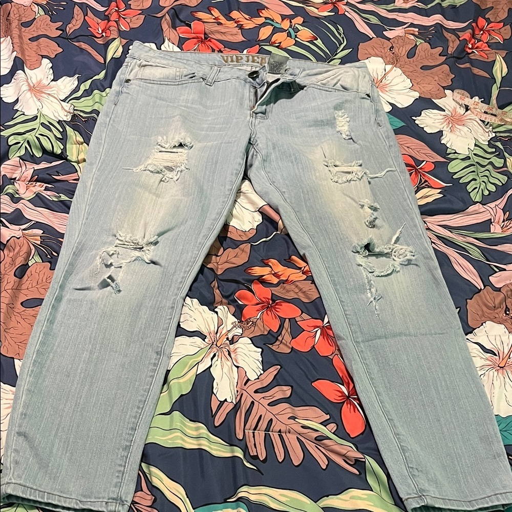 VIP distressed cropped jeans
